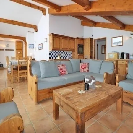Apartment Chalet Des Eucherts 4 *